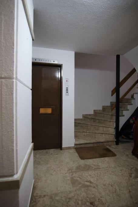 Eclectic Apartment Near Downtown كاندية المظهر الخارجي الصورة