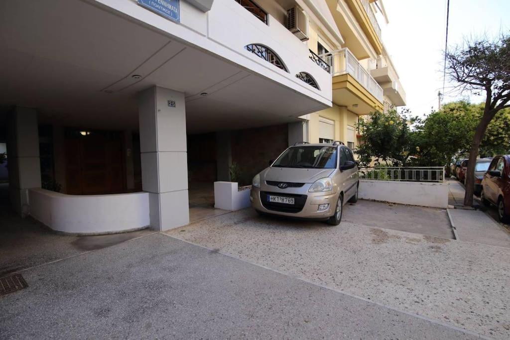 Eclectic Apartment Near Downtown كاندية المظهر الخارجي الصورة